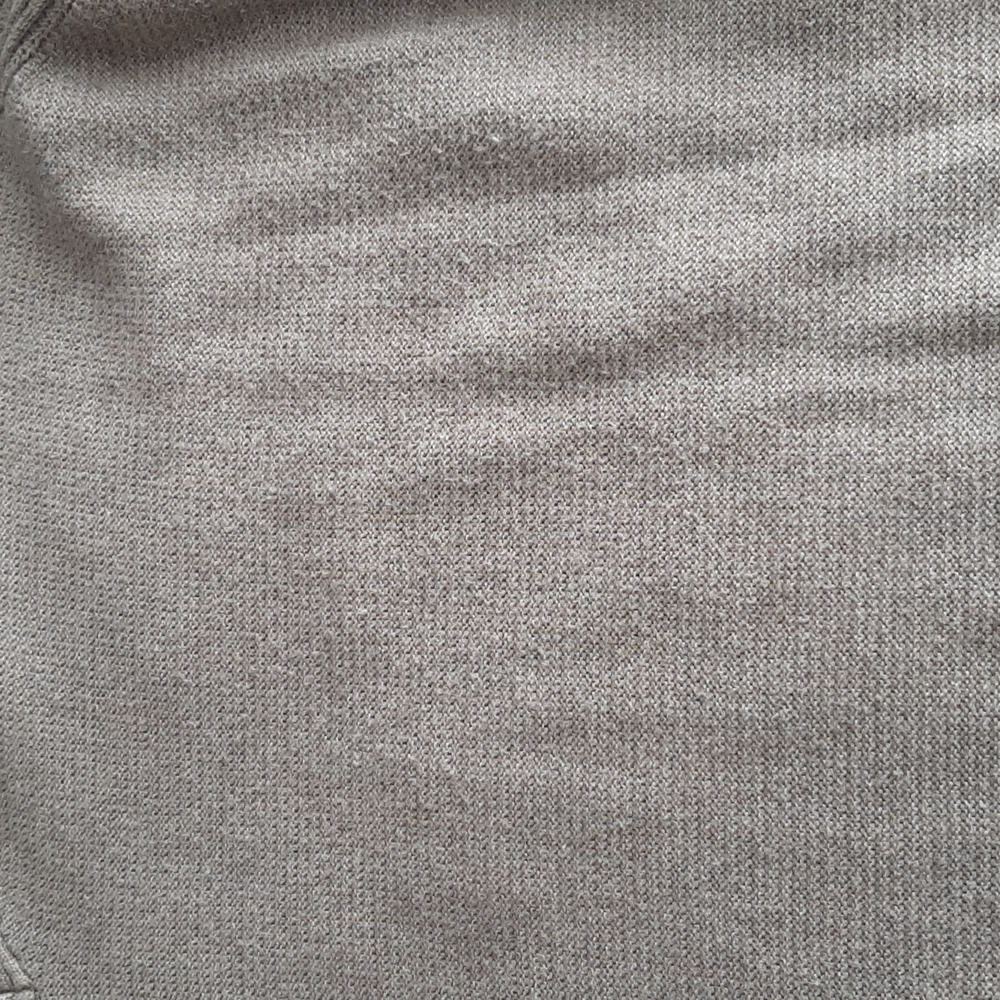 Sweater - Picture 4 of 4